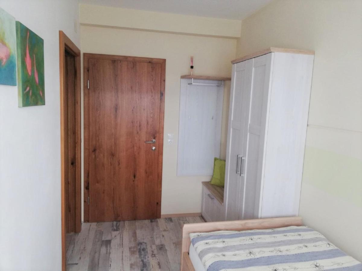 Haus Monti Hotel Maria Lanzendorf Kültér fotó